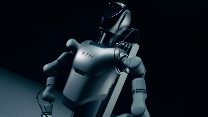 智澄AI大模型人形機(jī)器人